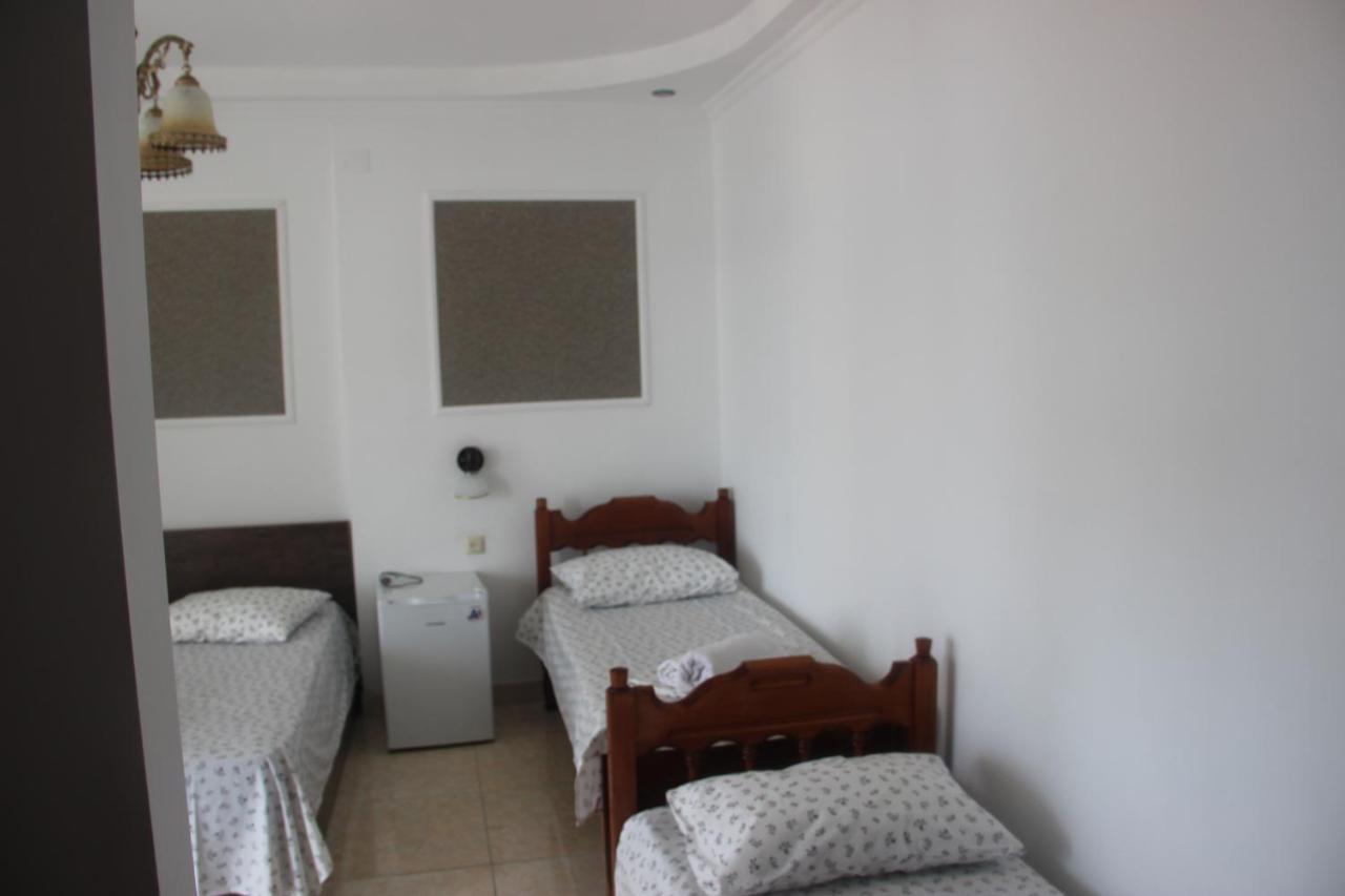Badu Guest House Kvariati Extérieur photo