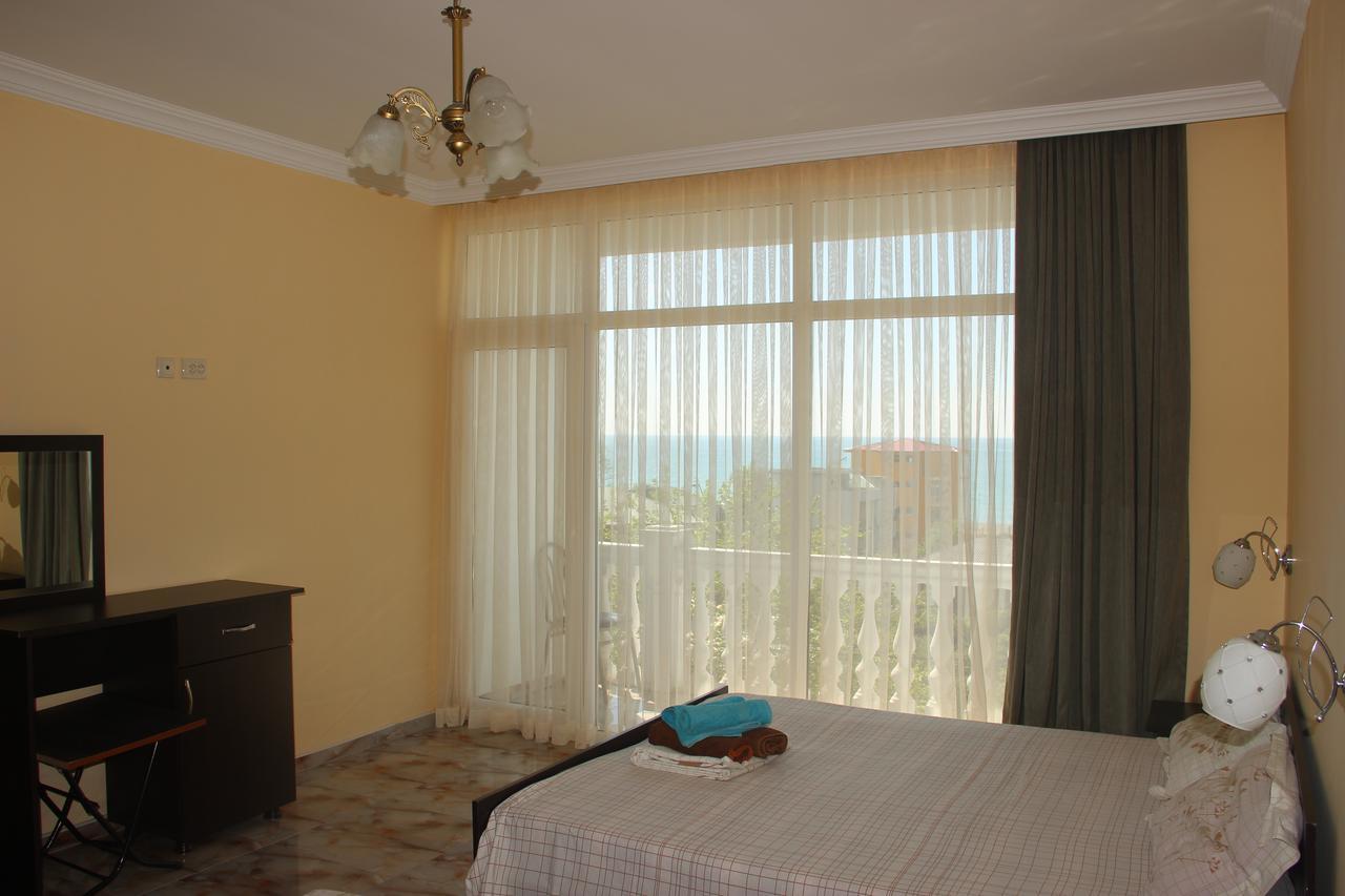 Badu Guest House Kvariati Extérieur photo