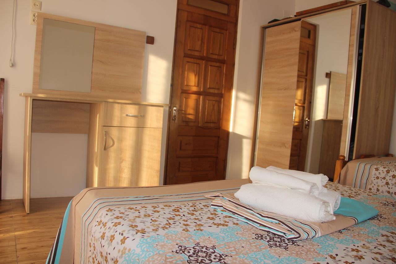 Badu Guest House Kvariati Extérieur photo