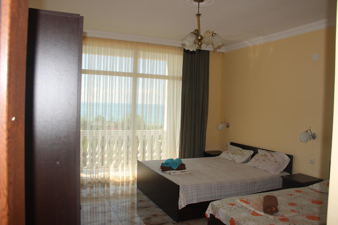 Badu Guest House Kvariati Extérieur photo